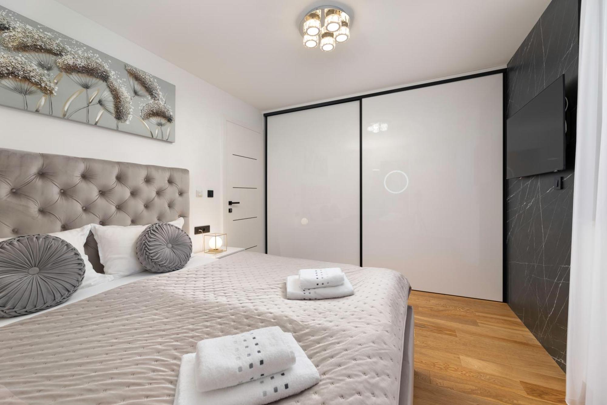 Villa Njivice Apartman Marina Exteriör bild