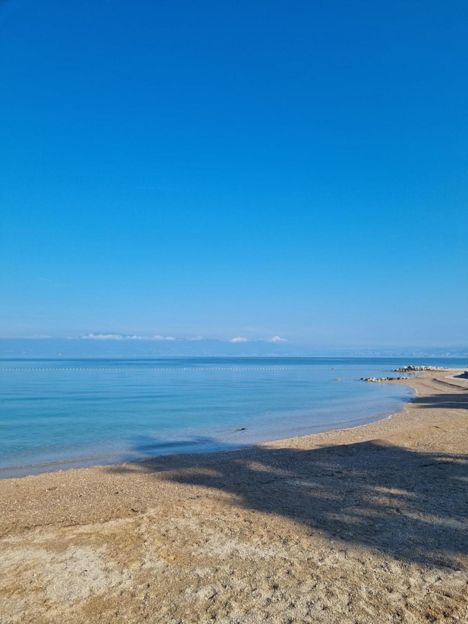 Villa Njivice Apartman Marina Exteriör bild