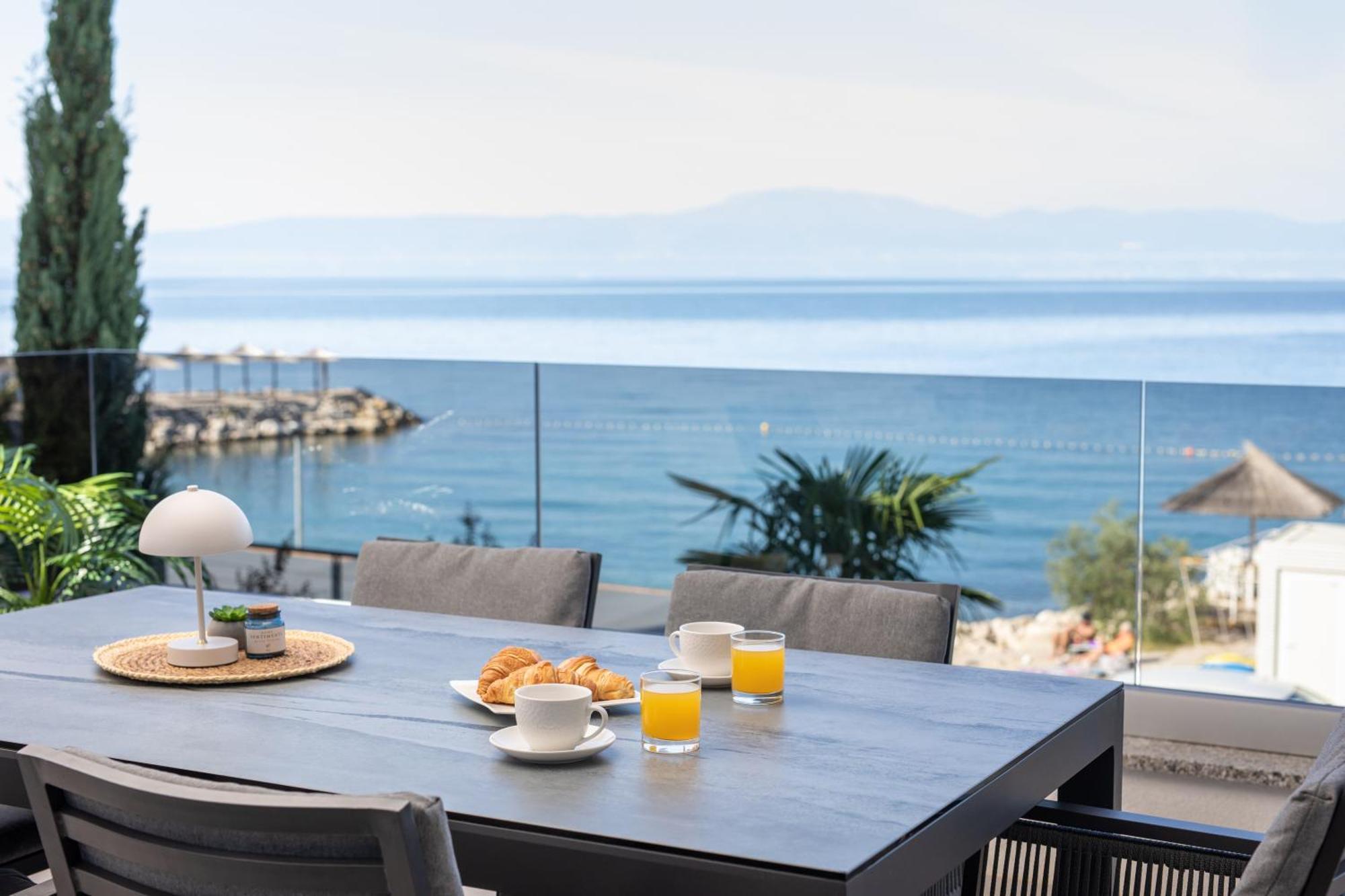 Villa Njivice Apartman Marina Exteriör bild