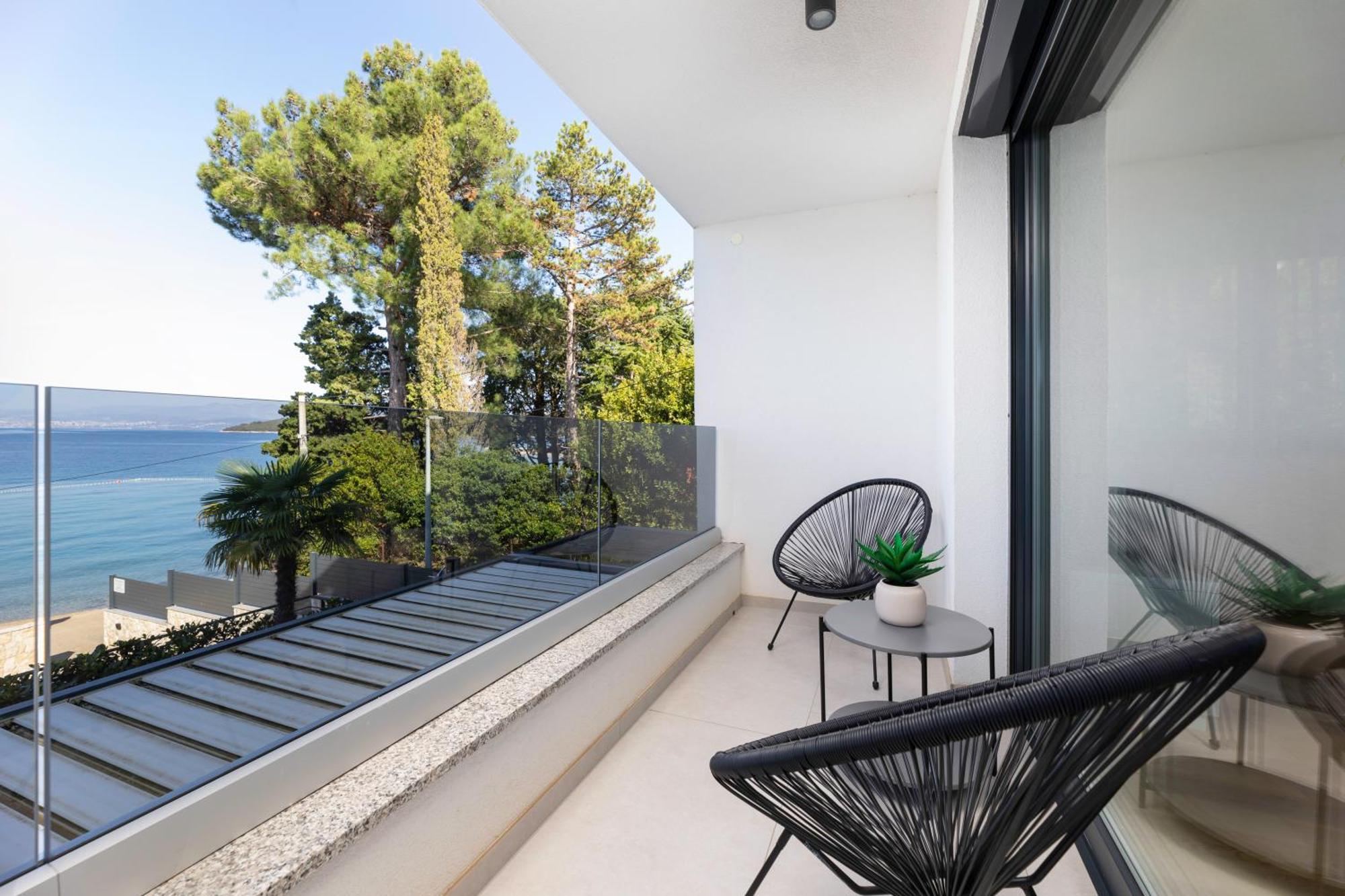 Villa Njivice Apartman Marina Exteriör bild